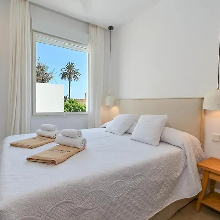 El Jabeque By Aguilarent